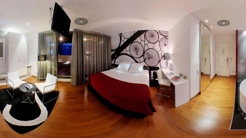 Hotel Bcn Design Barcelona Ngoại thất bức ảnh A room at the hotel