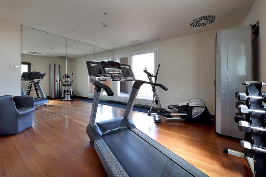 Hotel Bcn Design Barcelona Ngoại thất bức ảnh A treadmill