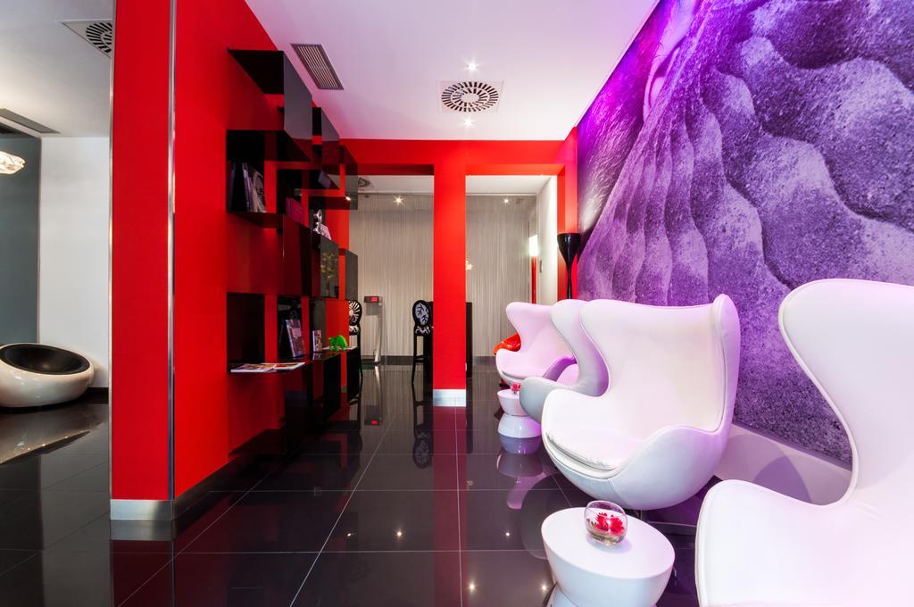 Hotel Bcn Design Barcelona Ngoại thất bức ảnh The lounge at the airport