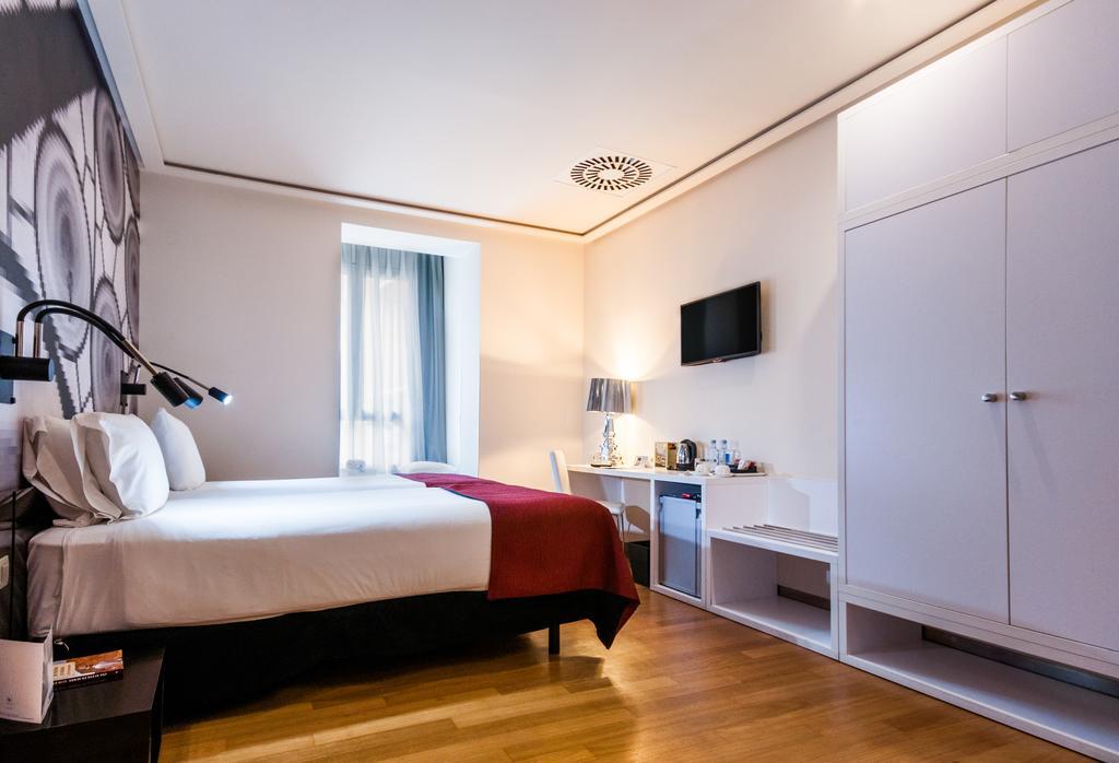 Hotel Bcn Design Barcelona Ngoại thất bức ảnh A room at the hotel
