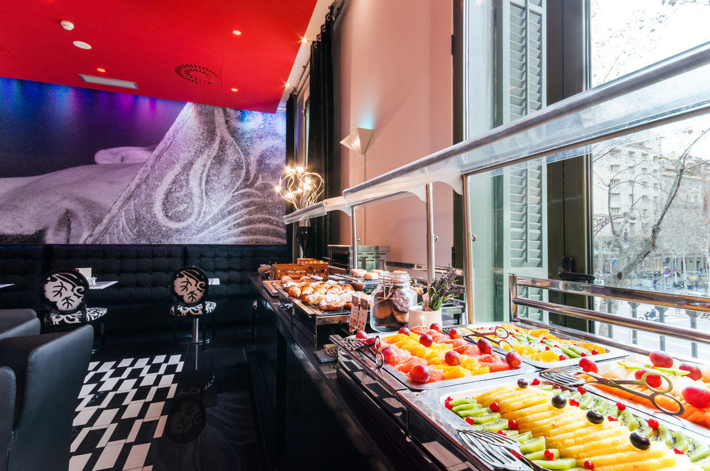 Hotel Bcn Design Barcelona Ngoại thất bức ảnh Buffet at the restaurant